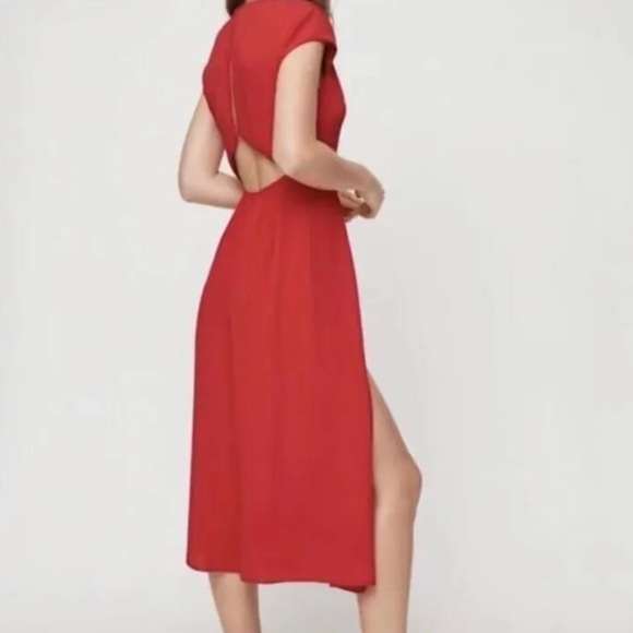 Babaton Hamptons Dress - Picture 2 of 9